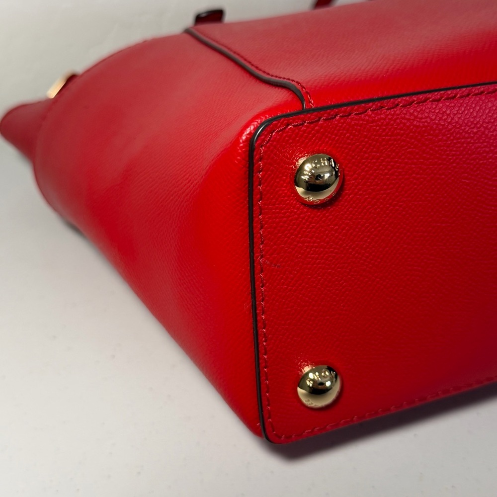 Michael Kors Jet Set Red Tote NWOT - Picture 6 of 13
